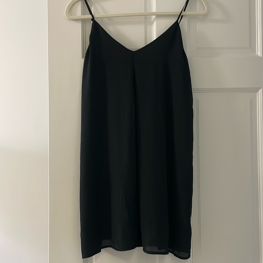 Black vneck casual dress